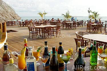 Vilu Reef Beach & SPA Resort 13
